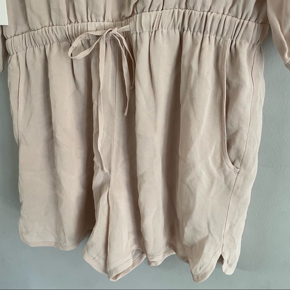 Azitzia Babaton Keagan Crepe Romper w/ Tie Waist -NWT Cream Size L - Picture 5 of 16